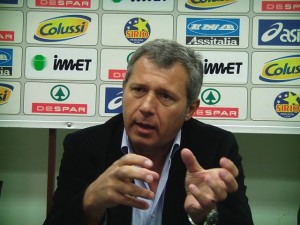 Cuello Claudio Cèsar (spiega)