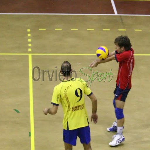 Ciangottini Diego (riceve) Ciangottini Diego (riceve)