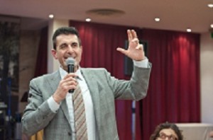 Sirci Gino (microfono)