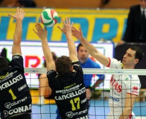 CreusLarry-Urnaut (muro)