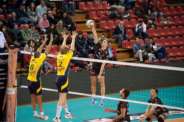 Tamburo Vincenzo (attacco)