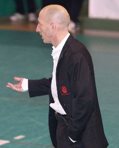 Radici Andrea (spiega)