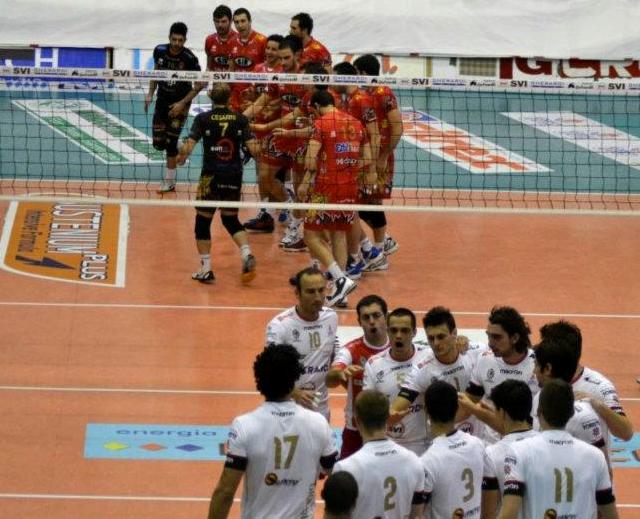 Castello-Perugia (saluto campo)