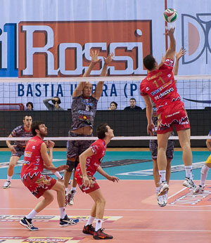 Tamburo Vincenzo (spara) Tamburo Vincenzo (spara)