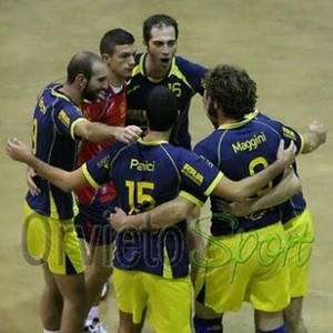 Ciotti Luciano Autotrasporti Orvieto (abbraccio)