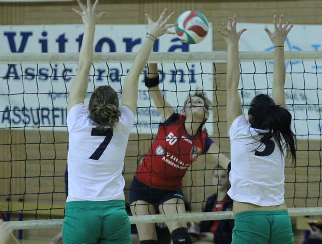 Monti Eleonora (attacco)