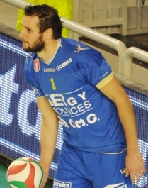 Creus Larry Sebastian (palla)