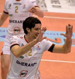 Vigilante Cristian (esulta)