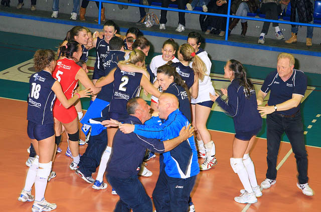 Edilizia Passeri Bastia (esultanza vittoria)