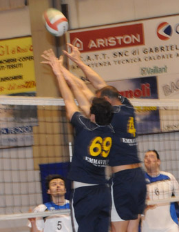 Polloni-Lione (muro)