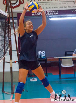 Crisanti Cecilia (palleggia)