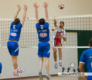 Tini Alberto (attacco)