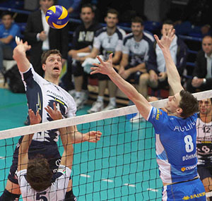 il centrale Marcus Bohme a muro