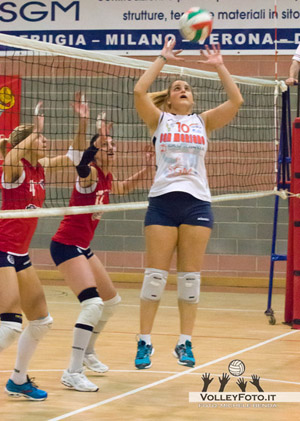 Peluso Elisa (palleggia)