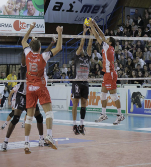 Papi-Corvetta (contrasto)