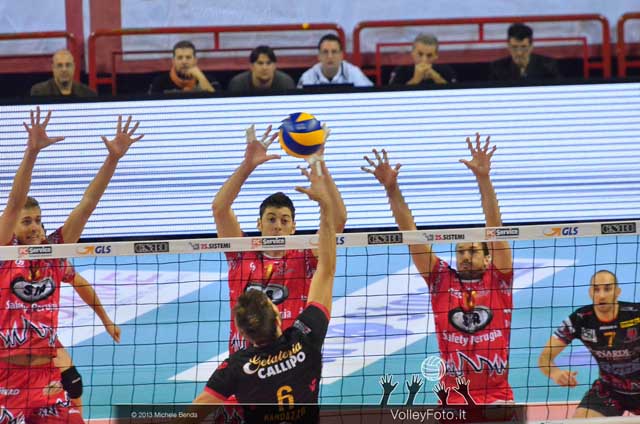 Mitic-Buti-DellaLunga (muro)