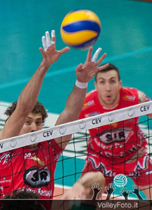 Atanasijevic (muro) e Petric (Sir Safety Perugia)