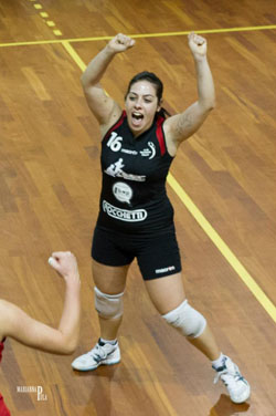 Pomerani Valentina (esulta)