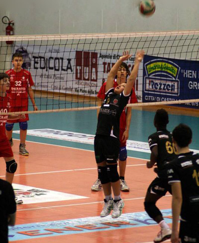 Istituto Leonardi Perugia (azione) boy league