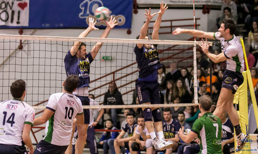 Vigilante Cristian (attacca)