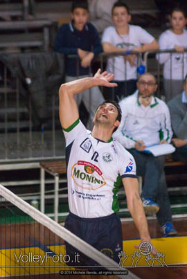 Vigilante Cristian (attacca)