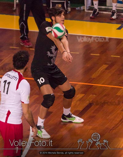 Cappelletti Niccolò (riceve)