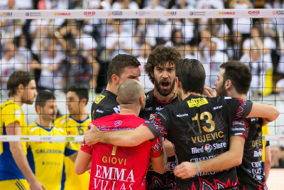 Sir Safety Credito Cooperativo Umbro Perugia (abbraccio) 2014-2015