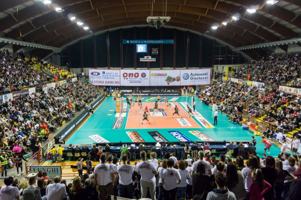 Pala Evangelisti gremito (panoramica) 2014-2015