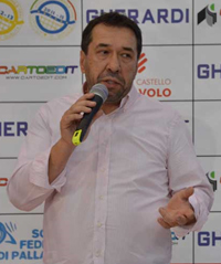 Caselli Graziano (microfono)