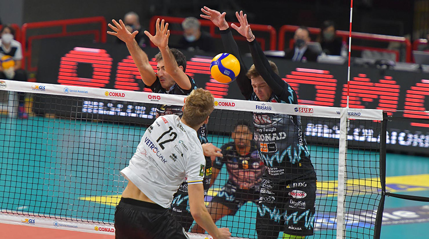 Ricci-Plotnytskyi (muro)