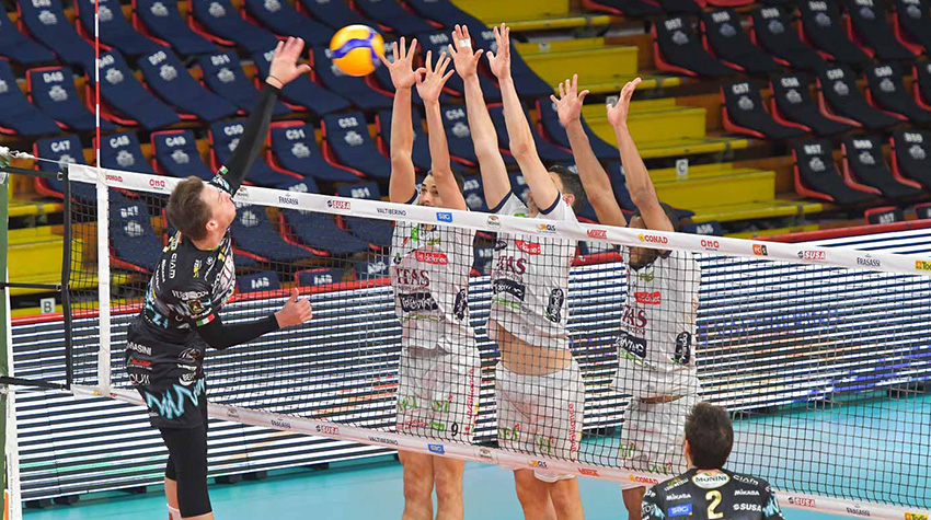 Plotnytskyi Oleh (attacco)