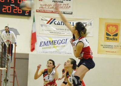 Pirchio Martina (colpisce)