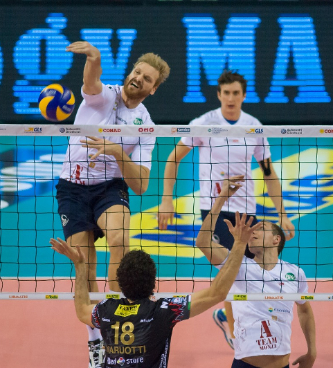 Alberto Elia (centrale attacco)