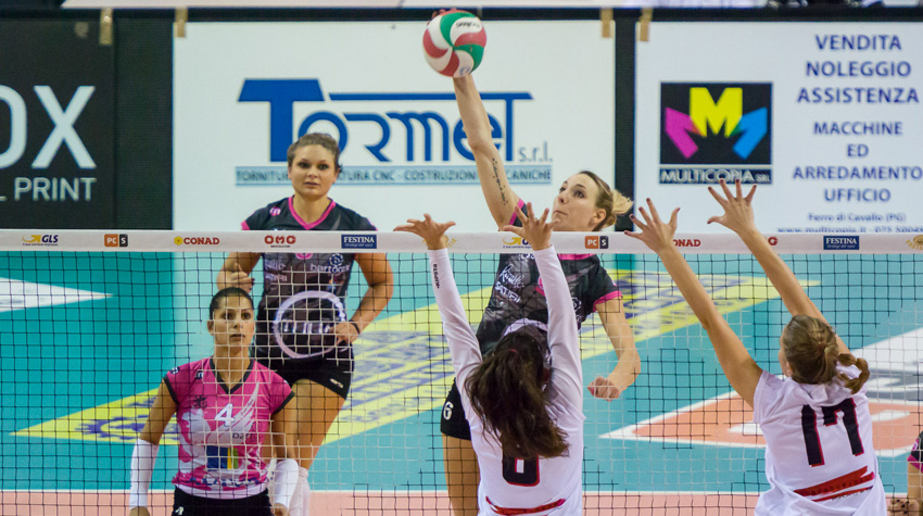 Cruciani Corinna (attacca)