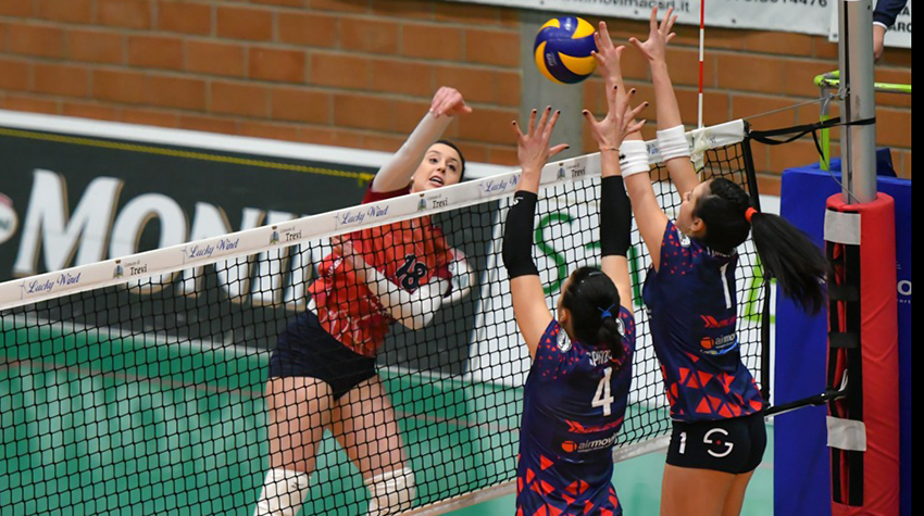 Casareale Stefania (attacco)