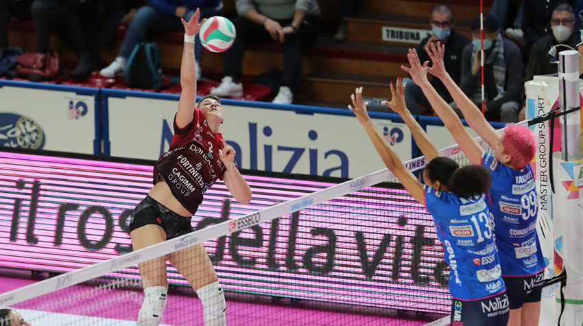 Melli Giulia (attacco)