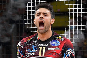 Solé Sebastian (esulta)