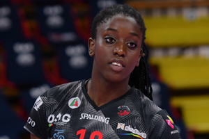 Diop Bintu (concentrata)