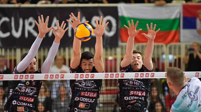 Giannelli-Resende-Semeniuk (muro)