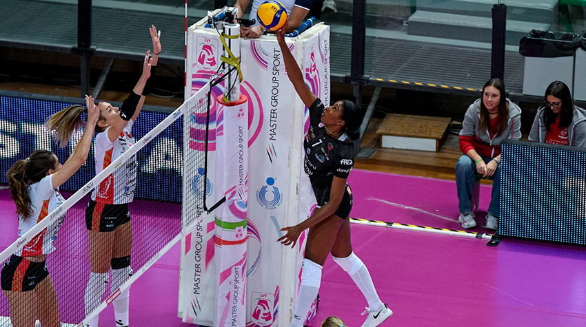 Samedy Stephanie (attacco)