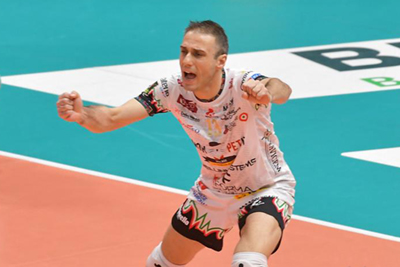 Colaci Massimo (esulta)