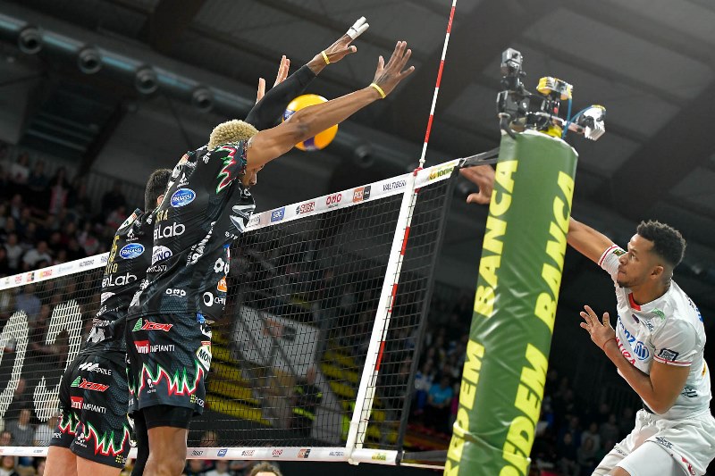 Perugia straripa e fa sua gara 1