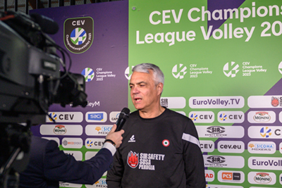 Anastasi Andrea (spiega)