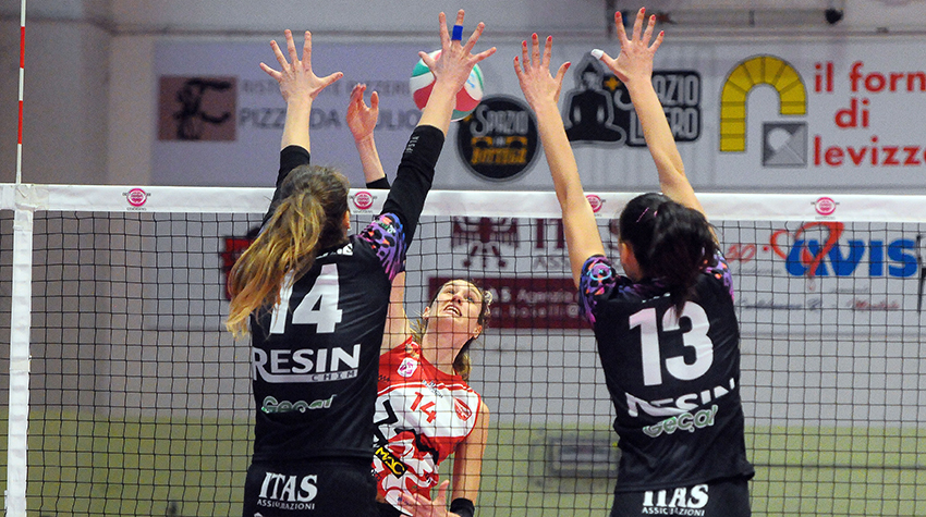 Giudici Lucija (attacca)