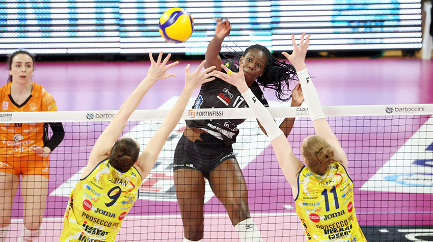 Nwakalor Linda (attacco)