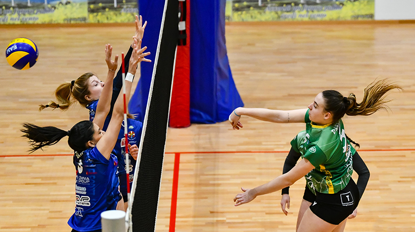 Danaila Jasmin Nicol (attacco)