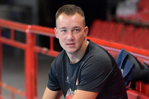 Plotnytskyi Oleh (seduto)