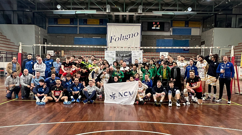 Torneo Liberi e Solidali 2025 (foto di gruppo)