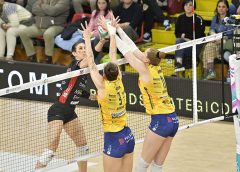 Le donne di Perugia al tappeto con Conegliano