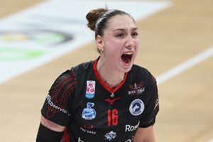 Gardini Beatrice (esulta)